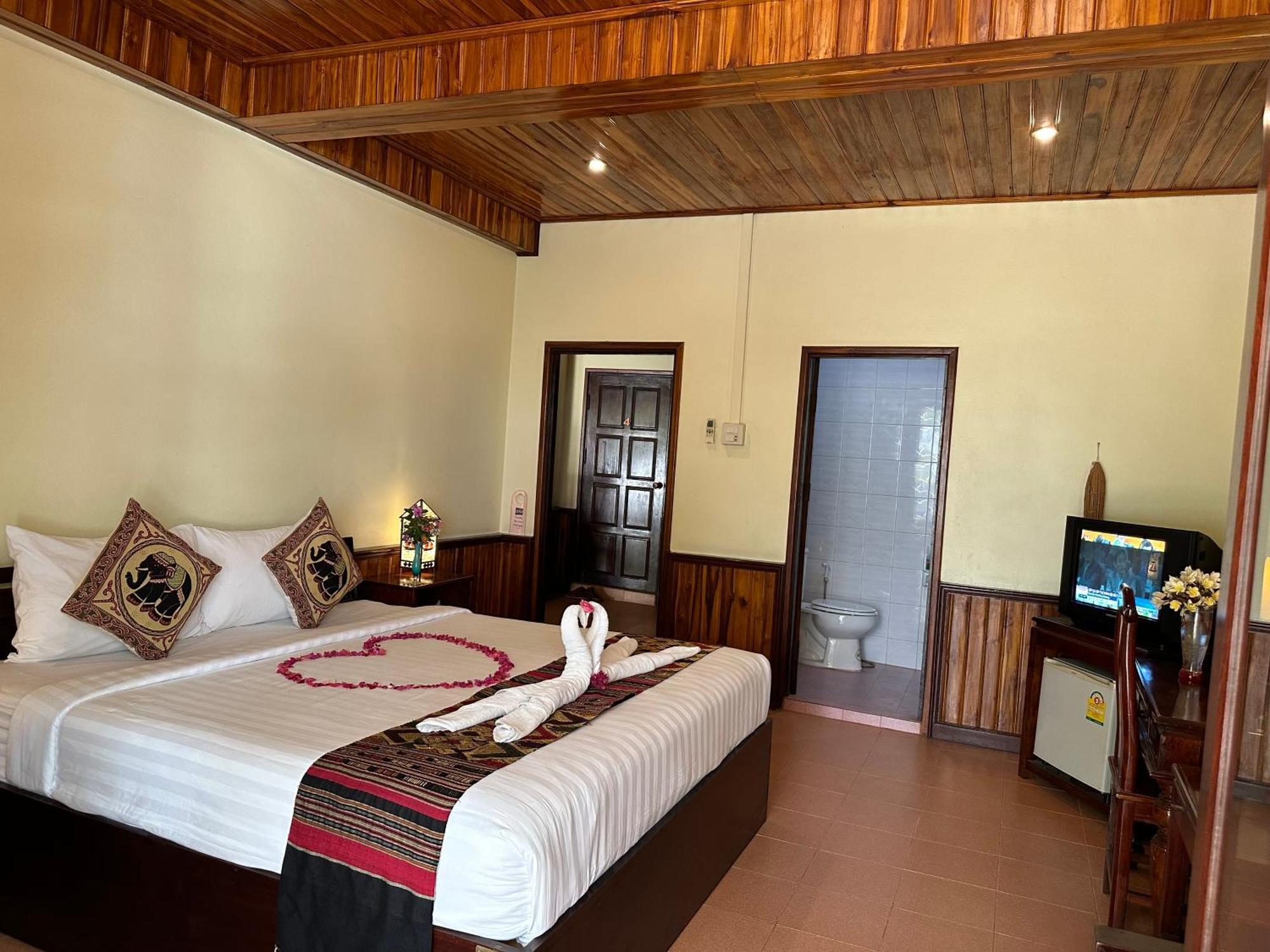 Villa Alounsavath Mekong Riverside Luang Prabang Exterior foto